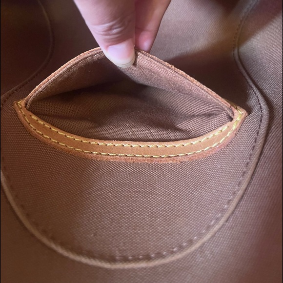 ‼️SOLD‼️Authentic LV Ellipse - Picture 9 of 11